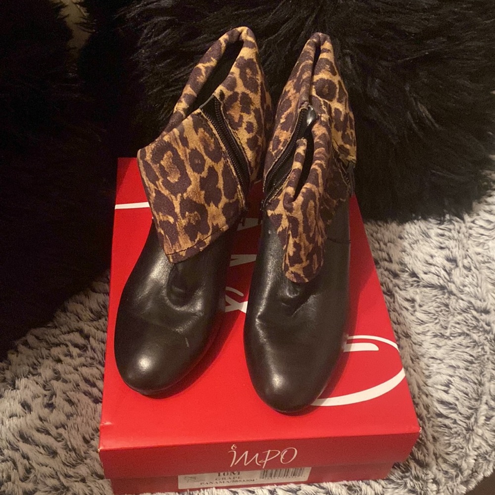 Cheetah print Black leather heels - Picture 2 of 2